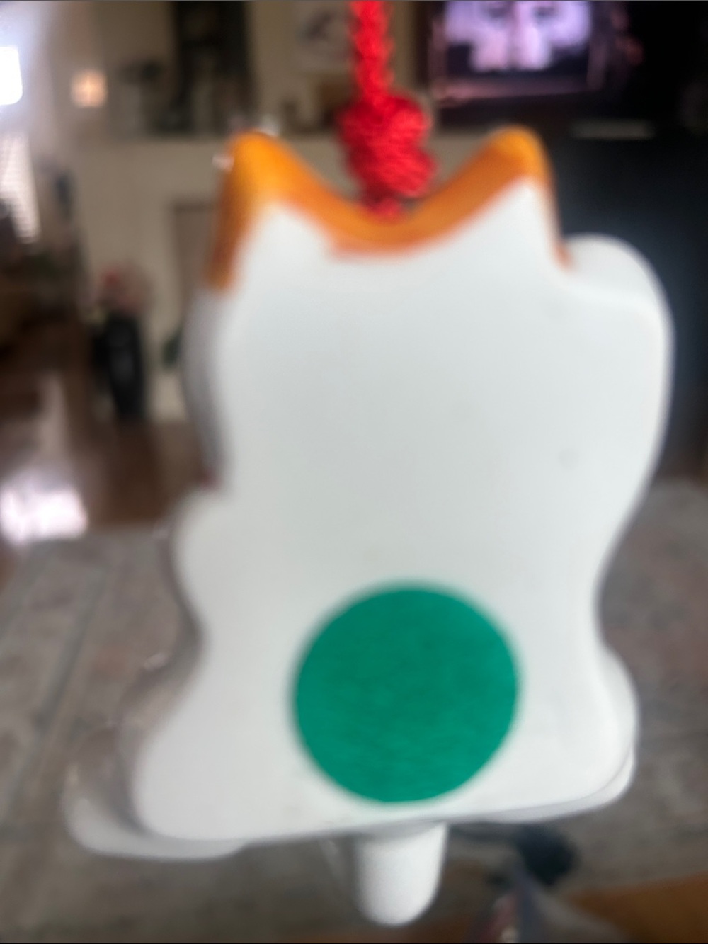 Lucky Maneki Neko Ceramic Cat Ornament - White and Orange - Picture 4 of 6